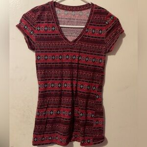 Women’s Y2K fuchsia tribal Print V-Neck top size M